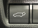【パワーバックドア】スマートキーや運転席のボタンを押すだけでリアゲートが自動で開閉します!荷物を持っている時や、高い位置にあるバックドアを閉める際に便利な機能です♪