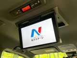 【フリップダウンモニター】大画面モニターで後席でもエンタメをお楽しみいただけます。小さなお子様にも大人気の装備です♪