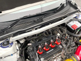 【タワーバー】お車の剛性を高めるタワーバーを装備。よりスムーズなコーナリング走行が可能となり、走りも楽しめます。