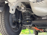 お車を安心してお乗りいただく為には、足回りの定期点検が欠かせません。サービスサポート(有償保証)では無料点検もご提供しており、安心のカーライフをお過ごしいただけるサポート体制が整っています。