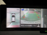 アラウンドビューモニターで車庫入れも空から見ている様に駐車できラクラクです。