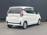 プライバシ-ガラスが装備されています。外を見るときは気にならずに、後方車両から車内が見えにくい設計です。