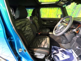 運転席シート廻りは使用感も少なく、良好な状態となっています。丁寧に使われていたことがよくわかりますね。