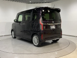 ご納車までの期間ですが、県内のお客様は1、2週間、県外のお客様は2、3週間ほどでご納車が可能となります。但し、お支払いや書類の状況によっては多少の前後もありますので、その際には何卒ご了承下さい。