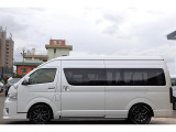 【希少在庫グランドキャビン/ガソリン4WD】専用ベッドキット装備済み♪ALPINEツインモニター♪