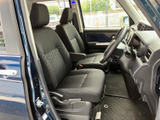 運転席からの視界は良好。ゆったりとした空間で、快適な運転体験を約束します。