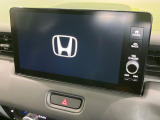 【メーカー純正ナビ】インテリアに溶け込むスタイリッシュな「専用設計」メーカーナビを装備♪視認性や操作性など基本性能にも優れ、より上質なカーライフをお楽しみいただけます。