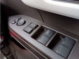 運転席窓操作部スイッチの画像です。