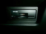 ビルトインタイプのETC2.0装備です!高速道路もストレスなくスムースに走行できますよ。