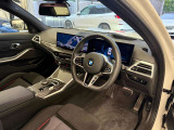 BMW Premium Selection 江戸川は、約20台の展示スペースがあり、常時新車拠店より厳選された認定中古車が続々と入庫しております。