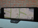 マツダコネクトの12.3インチワイドセンターディスプレイです。『Android Auto』『Apple CarPlay』や独自のコネクテッドサービスに対応したインターフェイスシステムです。