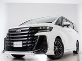 ★展示前点検実施★特殊な機材も用いて、前車点検を実施しております!