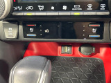【シートヒーター&ベンチレーション】夏場は涼しい風でお尻や背中の熱やムレを防ぎ、冬はエアコンよりも早く温まってポカポカに!季節を問わず快適に過ごせます。