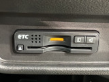 いまや快適なカーライフに欠かせないETCが付いています。