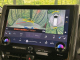 【パノラミックビューモニター】専用のカメラにより、上から見下ろしたような視点で360度クルマの周囲を確認することができます☆死角部分も確認しやすく、狭い場所での切り返しや駐車もスムーズに行えます。
