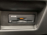 ETC2.0対応の車載器を装備。高速道路の利用をスムーズにするとともに、渋滞情報や安全運転支援情報なども取得可能です。