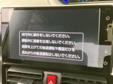 安全運転をサポートするナビゲーションシステム。操作も簡単で、スムーズな目的地設定が可能です。運転に集中できる環境です。