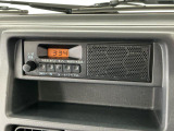【ラジオデッキ】AM/FM対応!ラジオを聴きながら、運転中もリラックス♪