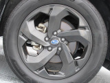 スバル純正18インチアルミホイール。タイヤサイズは225/55R18