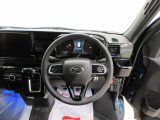 たとえばダイハツのお店にある、たくさんのスマアシ搭載車は、正常に作動する事をしっかり確認します。