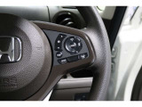 Hondaセンシングの機能のひとつ、アダプティブクルーズコントロール付!アクセルから足を離しても設定したスピードと前車との車間を保ち走行してくれます!車線維持もアシスト☆高速道路で疲労軽減ですね☆