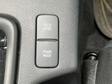 運転席から操作しやすい位置に配備されています♪