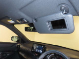 運転席バニティミラー付サンバイザー