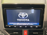【純正10型ナビ】人気の純正ナビを装備しております。ナビの使いやすさはもちろん、オーディオ機能も充実!キャンプや旅行はもちろん、通勤や買い物など普段のドライブも楽しくなるはず
