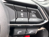 【マツダ・レーダークルーズコントロール】高速道路での長距離走行が楽に!自動で速度を保つクルーズコントロールが、衝突軽減システムと連携し、前方の車両を感知して車間を保つように速度調節してくれます!!