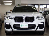 BMW在庫保有台数常時100台以上!ご来店の際はBMW本店(厚木市下荻野140-1)にご来店ください!弊社自慢の全天候型ショールーム!BMW在庫保有台数常時100台以上ございます!