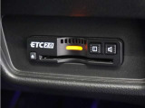 ◆ETC2.0◆進化したドライブ体験。料金収受システムだけだったETCが生まれ変わって、高速道路を賢く使うETC2.0に進化しました。多彩な情報サービスが便利で快適なドライブ体験を提供します。