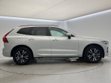 購入後は全国のVOLVO正規ディーラーにてアフターサービスをお受けいただけます。定期点検サービス、延長保証などの有料サービスも手厚くご用意しておりますので、ご不安事はお気軽にご相談下さい。