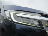 【外装】LEDヘッドライトです。