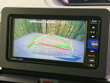 【バックカメラ】駐車時に後方がリアルタイム映像で確認できます。大型商業施設や立体駐車場での駐車時や、夜間のバック時に大活躍!運転スキルに関わらず、今や必須となった装備のひとつです!