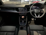 A3セダン 30 TFSI Sライン 