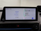 ETC2.0とは、道路沿いに設置されたITSスポットとETC2.0通信対応車載機との間の高速・大容量通信により、広範囲の渋滞・規制情報提供や安全運転支援など受けられる運転支援サービス