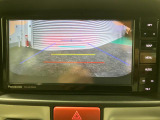【バックモニター】ガイドライン表示機能付きバックカメラ装着車です。バックでの駐車時など後方の安全確認ができて安心安全です♪