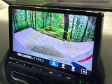 【バックカメラ】駐車時に後方がリアルタイム映像で確認できます。大型商業施設や立体駐車場での駐車時や、夜間のバック時に大活躍!運転スキルに関わらず、今や必須となった装備のひとつです!