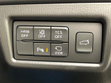【パワーバックドア】スマートキーや運転席のボタンを押すだけでリアゲートが自動で開閉します!荷物を持っている時や、高い位置にあるバックドアを閉める際に便利な機能です♪