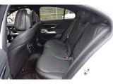 Eクラス E300 エクスクルーシブ AMGラインパッケージ (ISG) 