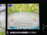 後方確認をサポートするモニターです。駐車時や狭い道での運転に役立ちます。