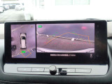 アラウンドビューモニターも付いているので、車庫入れもスムーズにできます。
