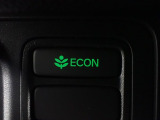 エンジン、エアコンなどを制御し低燃費な『ECONモード』に、また走りを楽しみたいとき、空調など快適性を重視したいときにはスイッチOFFで通常モードに切り替えができます!