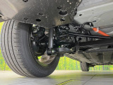 お車を安心してお乗りいただく為には、足回りの定期点検が欠かせません。サービスサポート(有償保証)では無料点検もご提供しており、安心のカーライフをお過ごしいただけるサポート体制が整っています。