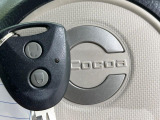 【キーレス】少し離れた場所からでもボタン一つでドアの開錠・施錠ができるのでとっても便利!ドアの鍵穴周りに傷をつけることもありません♪
