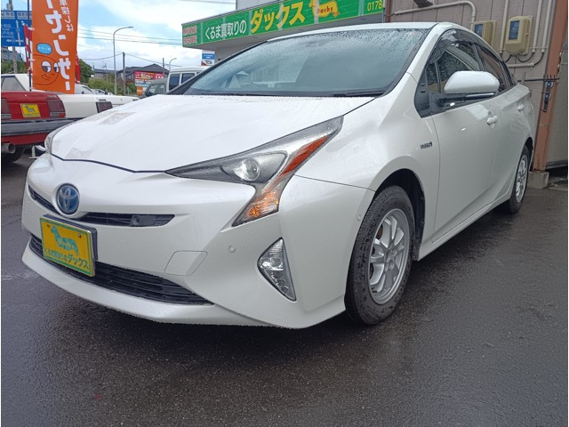 プリウス 1.8 S セーフティ プラス E-Four 4WD 