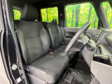 運転席シート廻りは使用感も少なく、良好な状態となっています。丁寧に使われていたことがよくわかりますね。