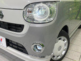 【LEDヘッドライト】悪天候や夜間走行時も良好な視界を確保し安心して運転できる高輝度LEDヘッドライトを装備!点灯速度が早く、消費電力も抑えられています。