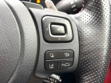 【プリクラッシュセーフティ】前方の車両等を検知し、衝突しそうな時は警報で注意を促し、ブレーキを踏む力をサポート。ブレーキを踏めなかった場合は衝突被害軽減ブレーキが作動、衝突回避をサポートします。
