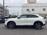 ドアバイザー・アルミホイル装着車両です。華やかなサイドシルエットです。